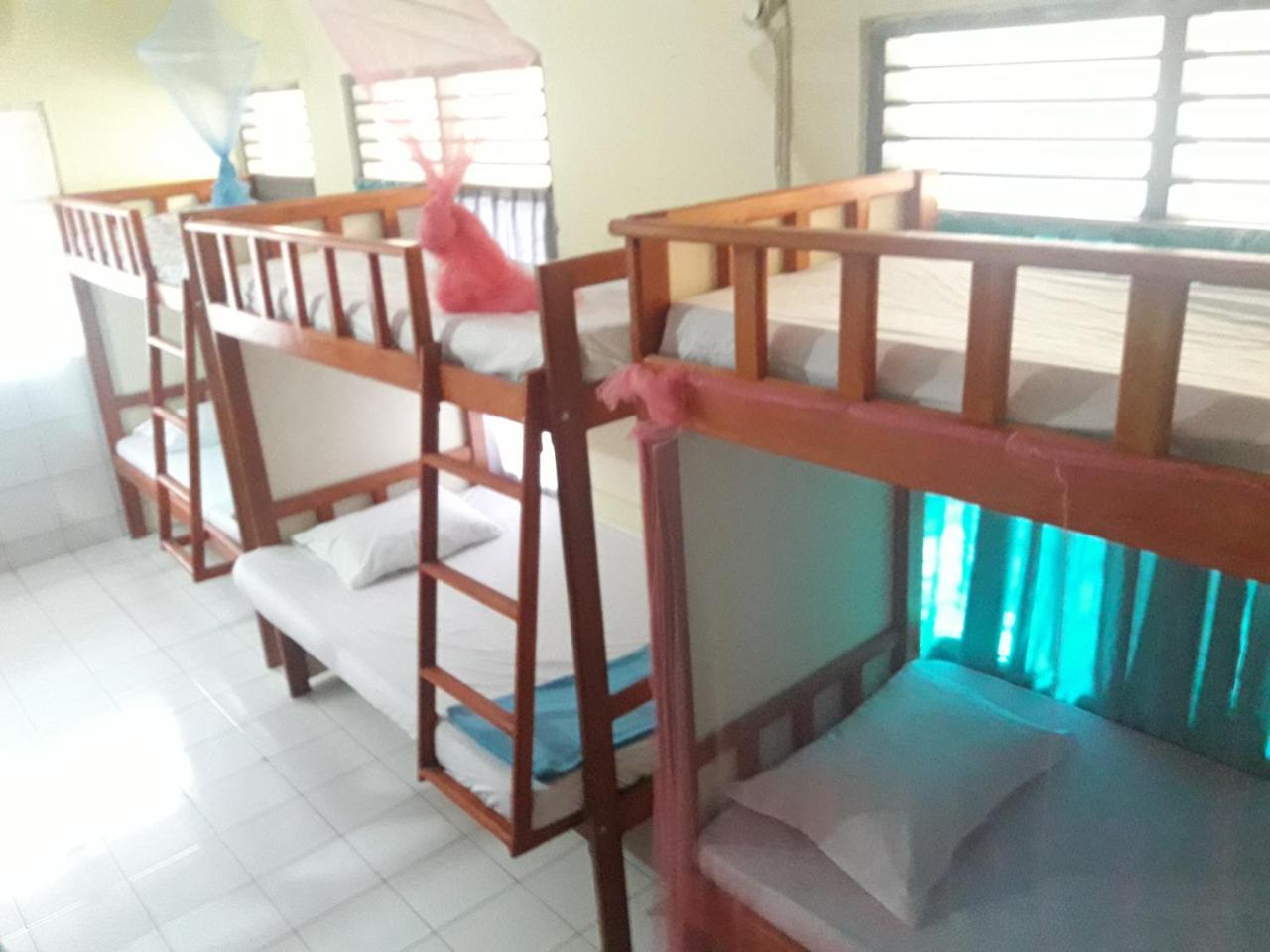 Rumah Singgah Manado Buitenkant foto