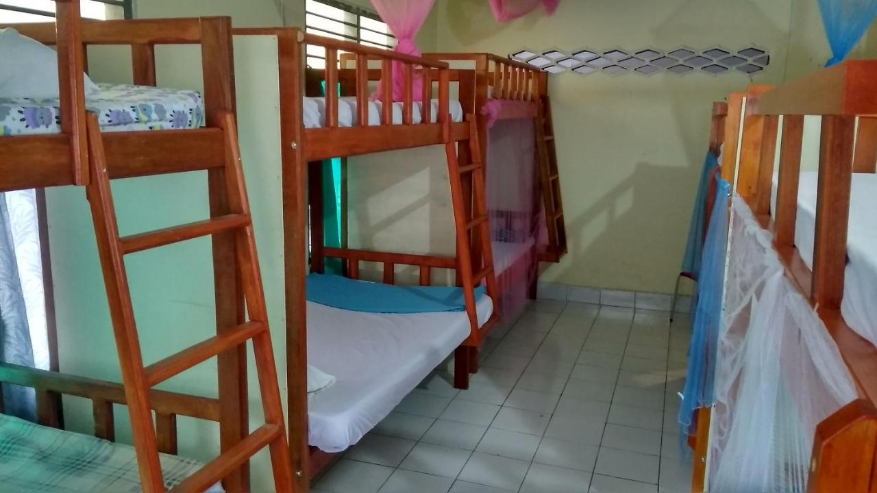 Rumah Singgah Manado Buitenkant foto