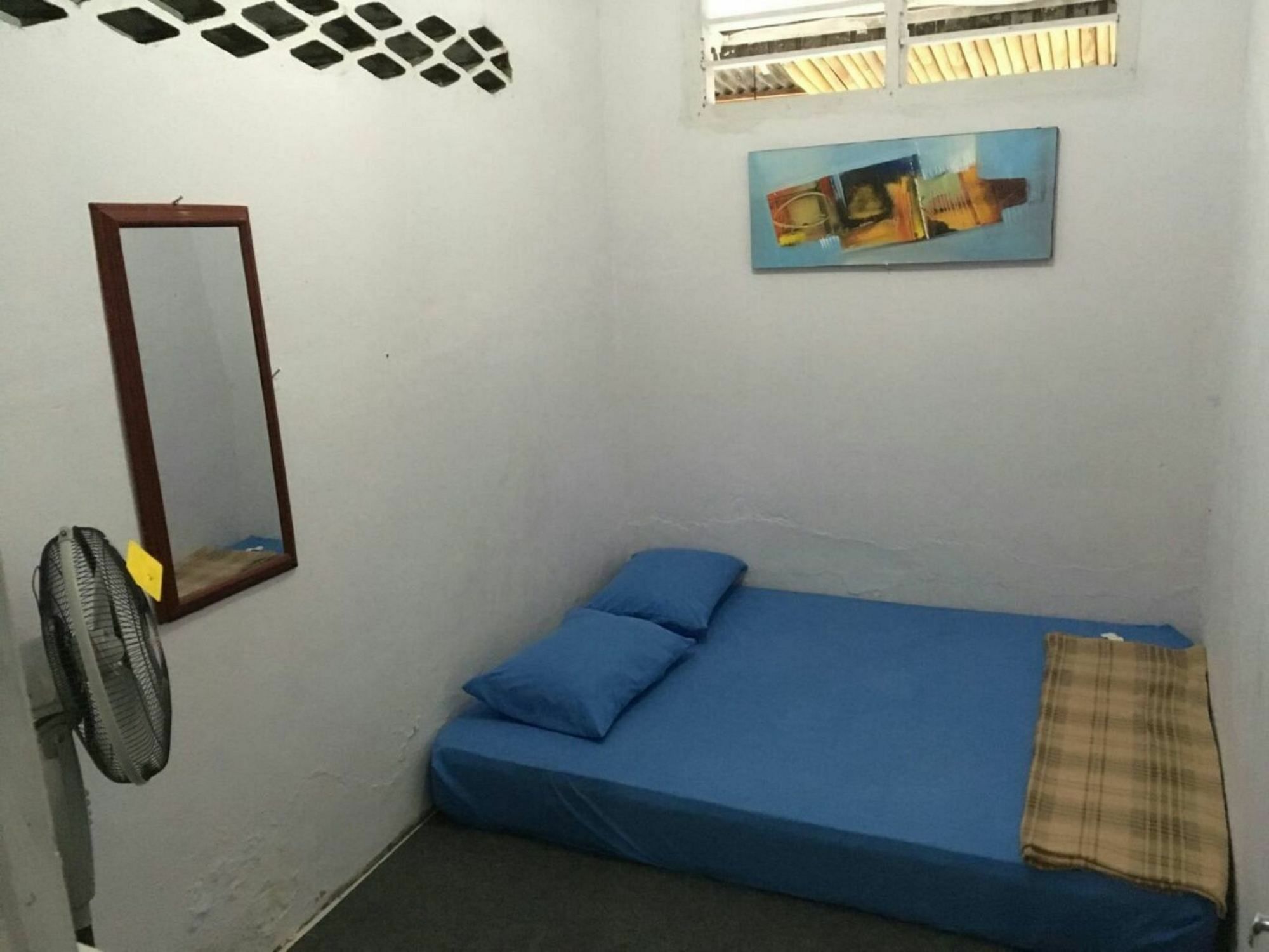 Rumah Singgah Manado Buitenkant foto